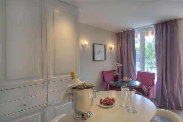 Hotel La Bastide de l'Oliveraie (Le Muy)
